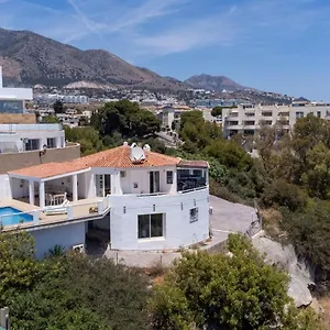 https://spectacular-villa-with-stunning-views-in-torreblanca.1costadelsol.com
